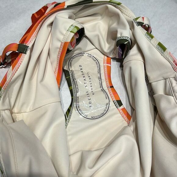 NEW Social Standard by Sanctuary Womens Button Front One-Piece Swimsuit Sz Large - Picture 10 of 10